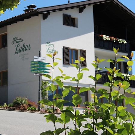 לינה וארוחת בוקר זיפלד אין טירול Haus Lukas מראה חיצוני תמונה